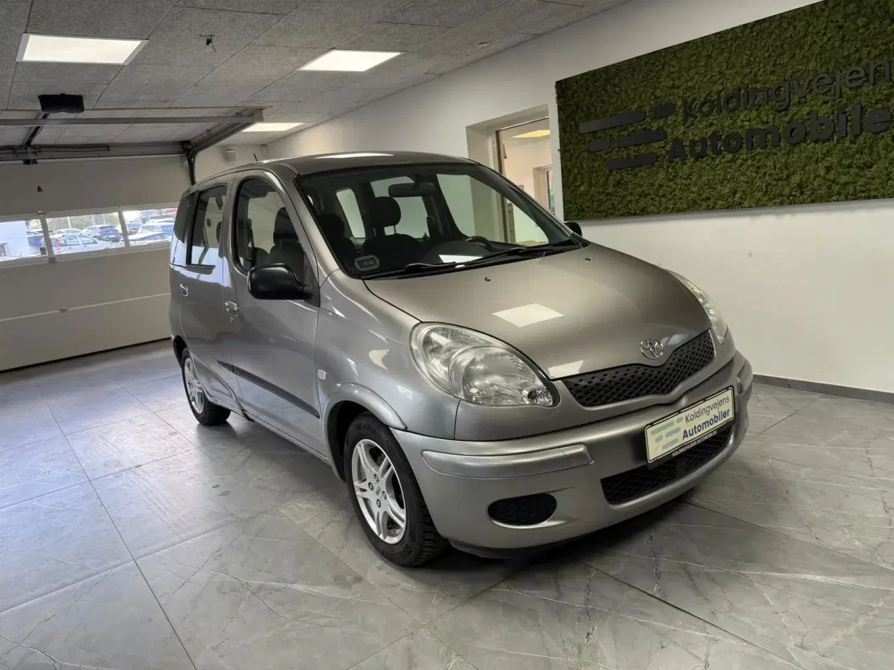 Billede 1 - Toyota Yaris Verso 1,3 Linea Sol 86HK
