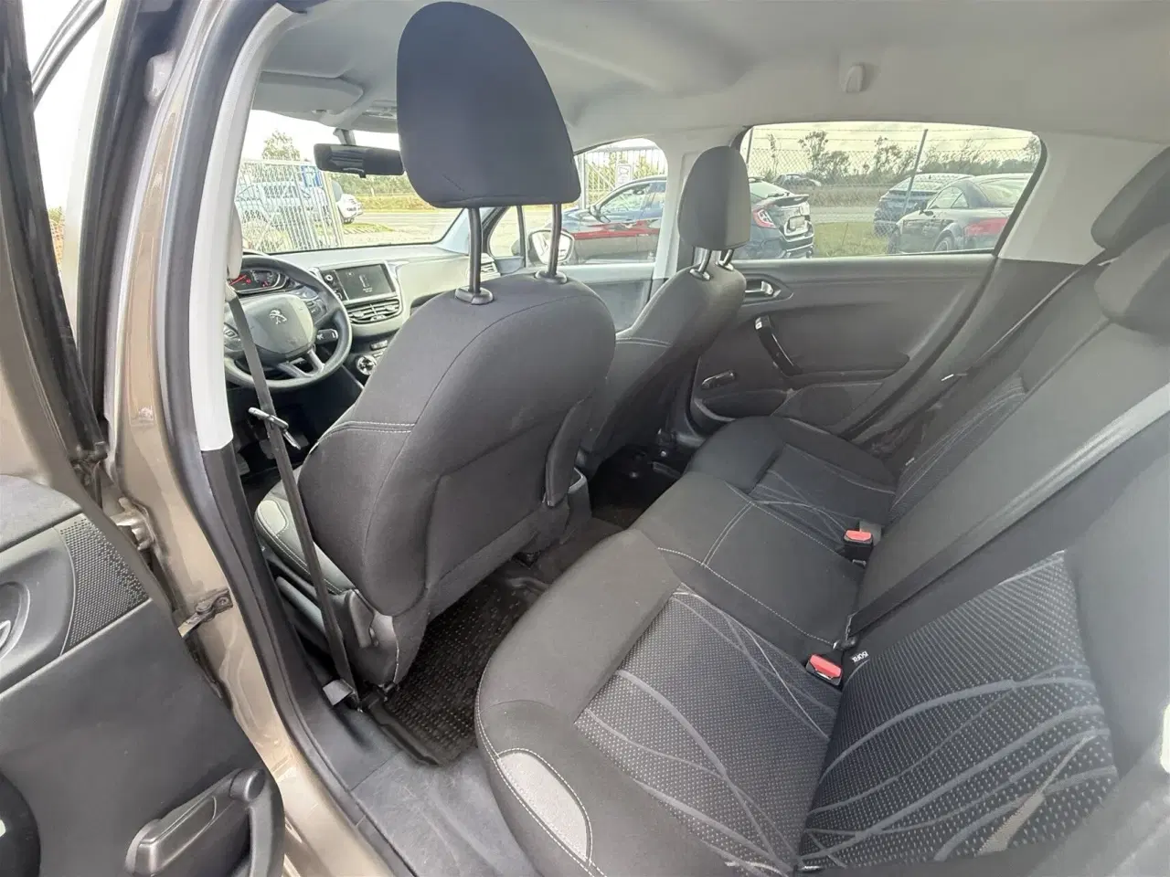 Billede 6 - Peugeot 208 1,6 e-HDi Active 92HK 5d