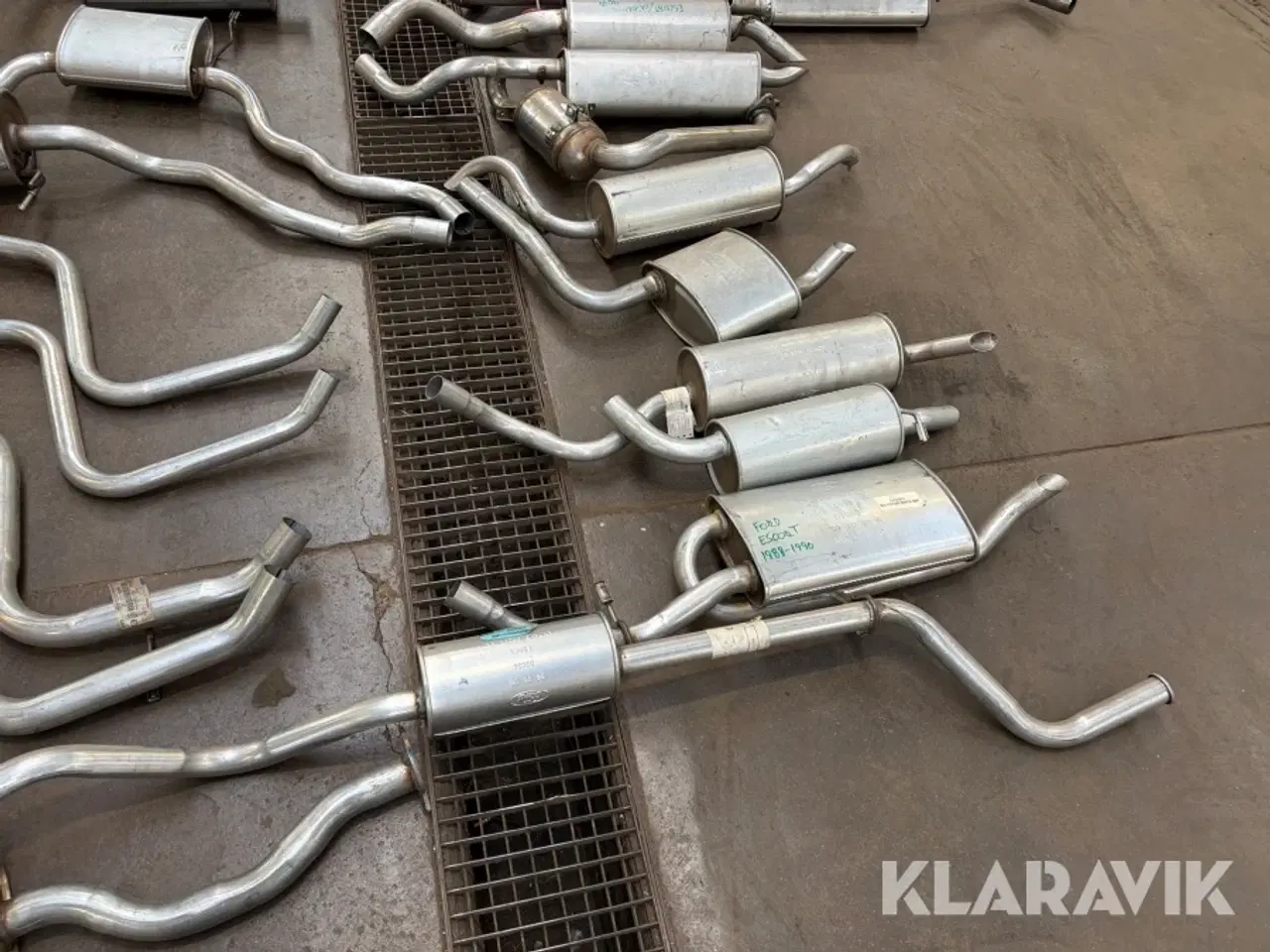 Billede 11 - Blandet udstødninger 49 styk