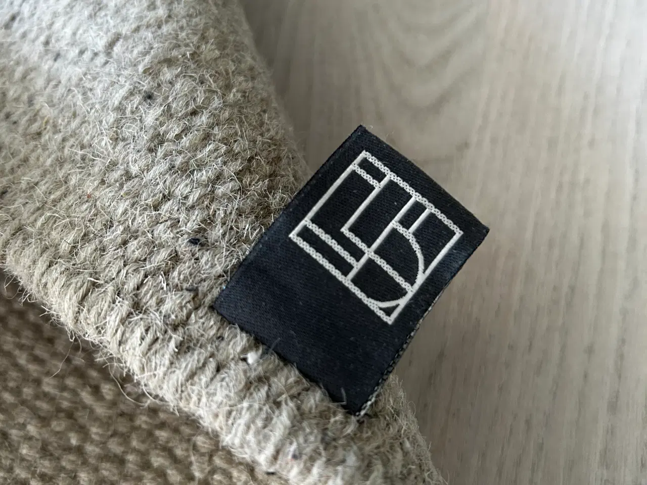 Billede 5 - Handmade rug (Linie Design)