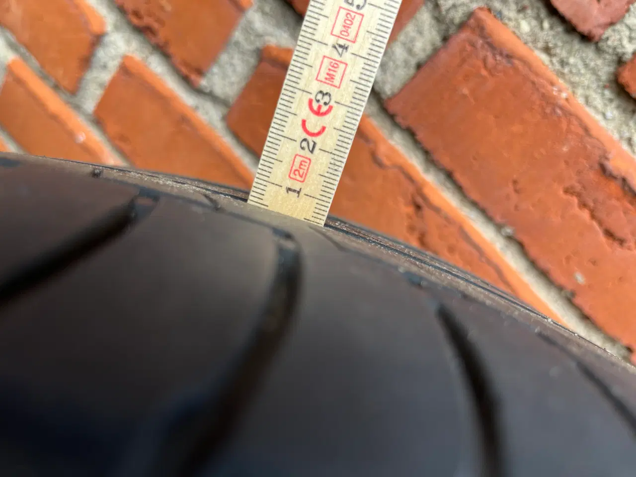 Billede 2 - 19” alufælge med sommerdæk. Krydsmål 5 x 108