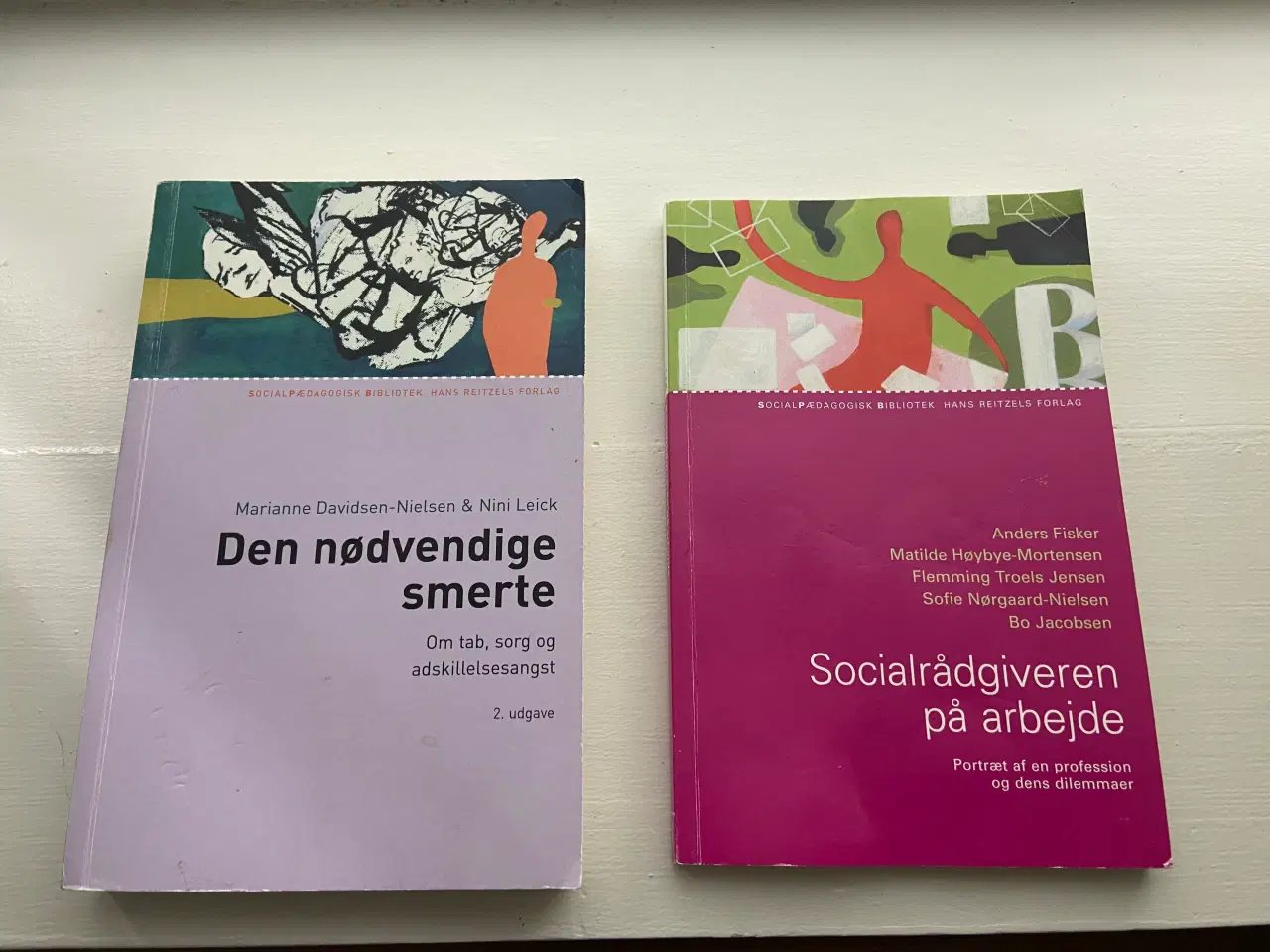 Billede 1 - Bøger til socialrådgiveruddannelsen sælges