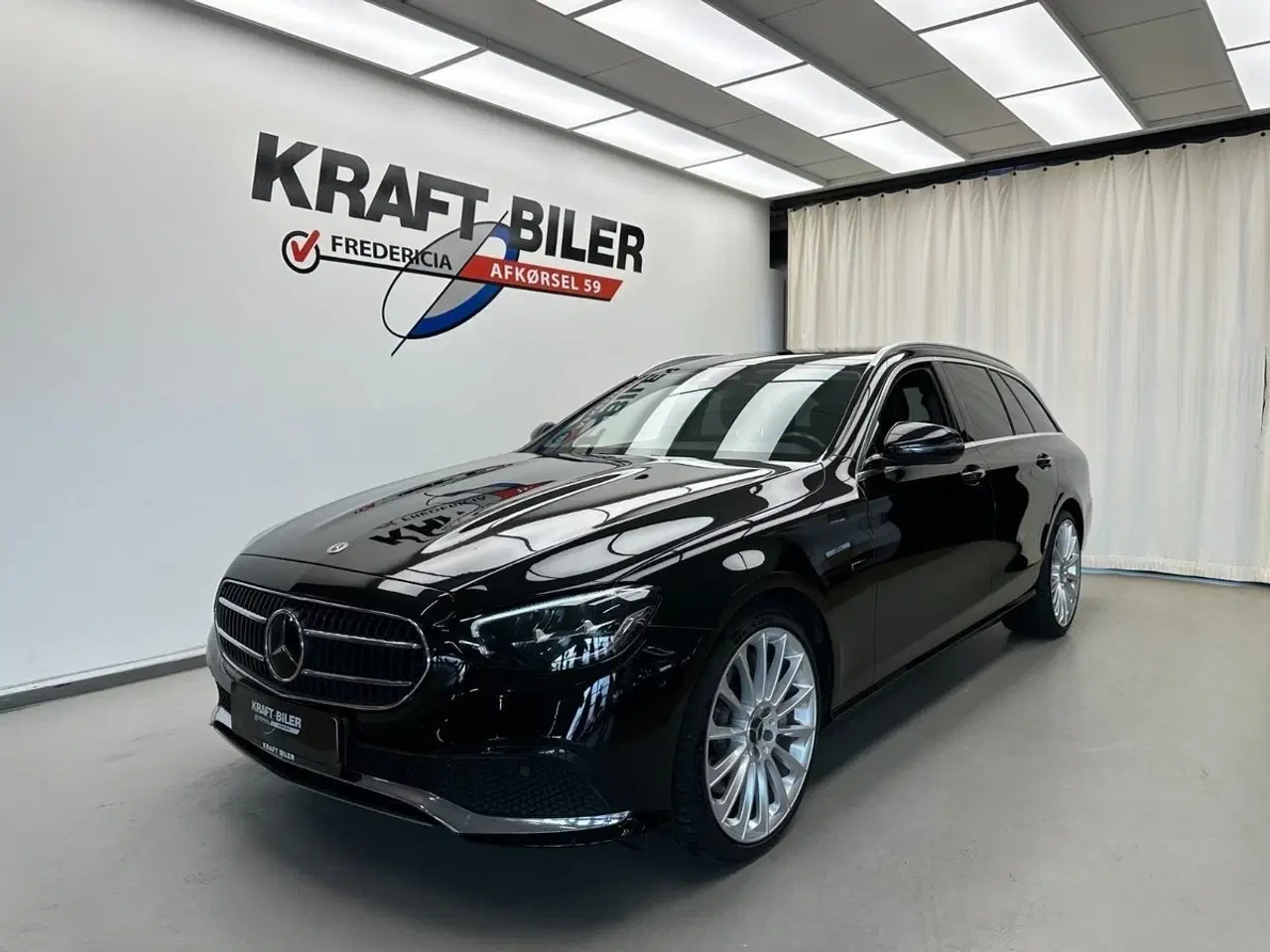 Billede 1 - Mercedes E300 de 2,0 Business stc. aut.