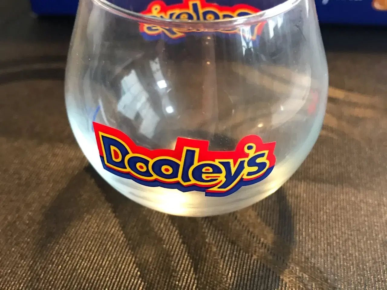 Billede 2 - Dooleys tumle glas