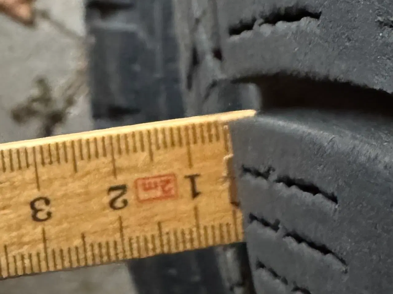 Billede 2 - Ny pris! BMW alufælge med vinterdæk