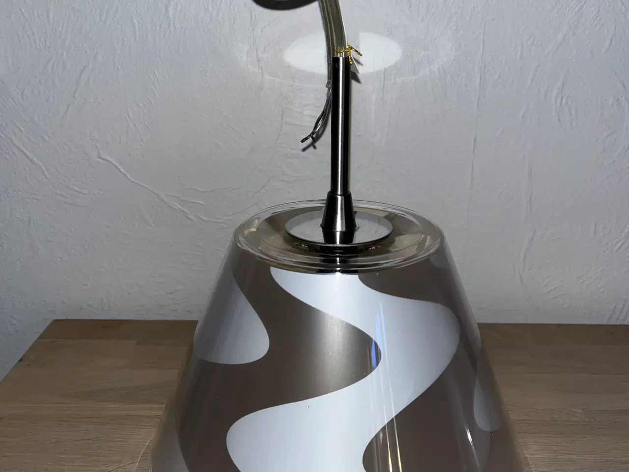 Billede 2 - Le Klint UnderCover loftslampe med 2 covers