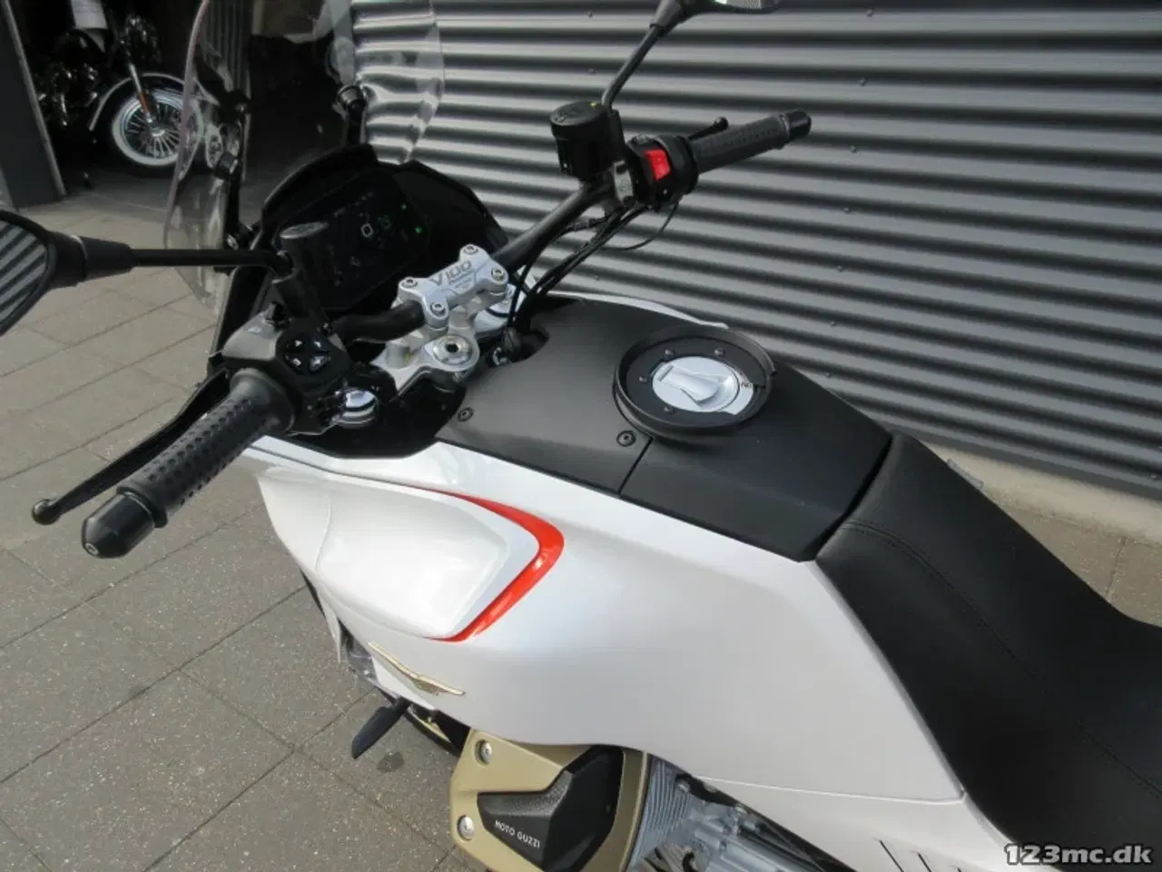Billede 21 - Moto Guzzi V100 Mandello MC-SYD       BYTTER GERNE
