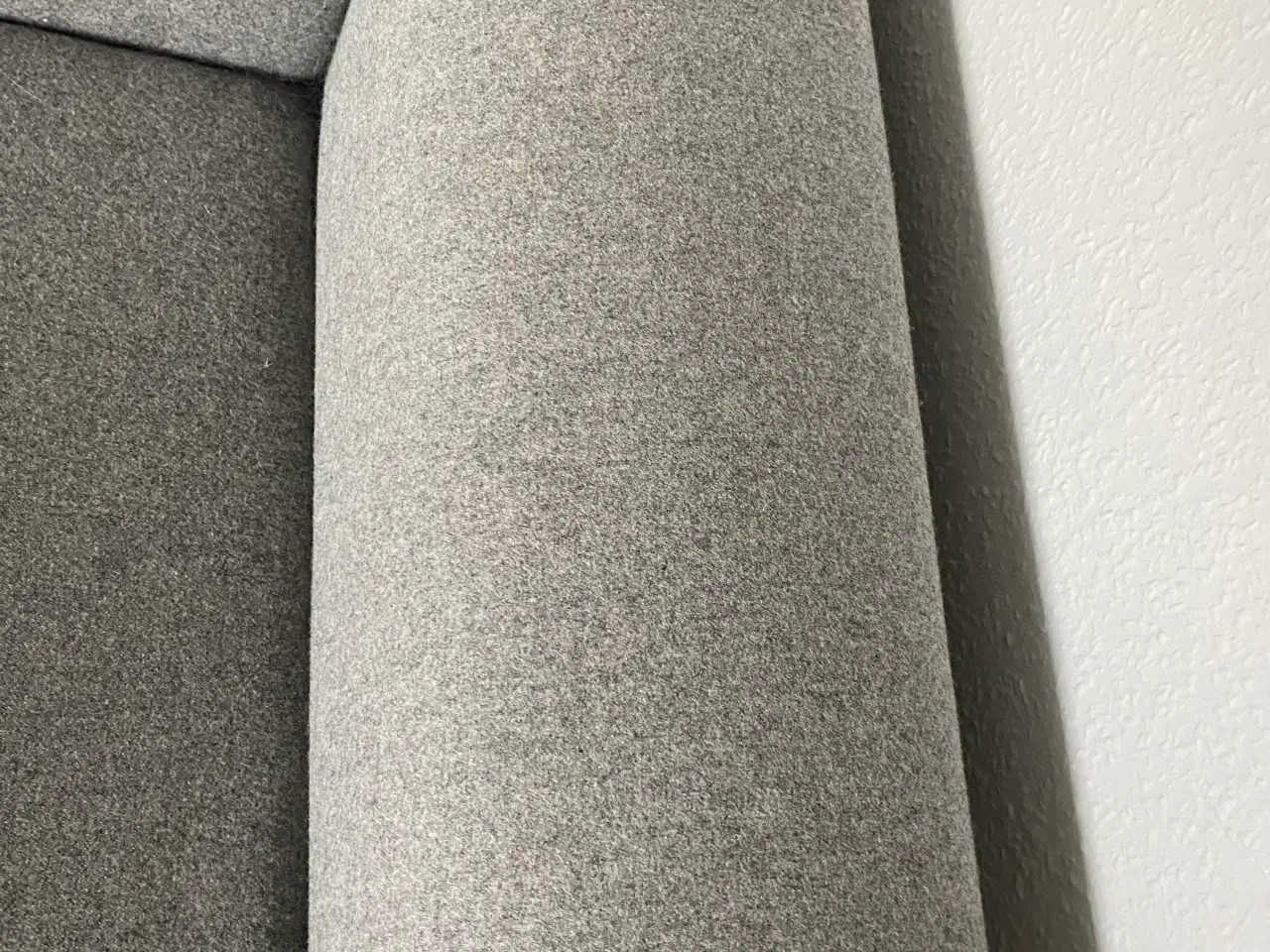 Billede 2 - Uld sofa lys grå Open end, model Hannah fra Bolia