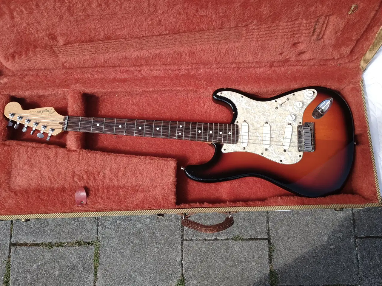 Billede 1 - Fender Stratocaster Plus 50 Anniversary!