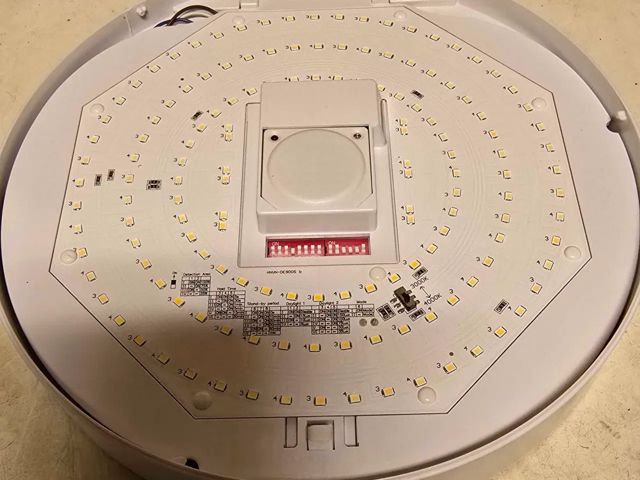 Billede 3 -  Led lampe.