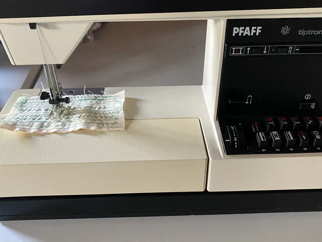 Billede 2 - Pfaff Tiptronic symaskine