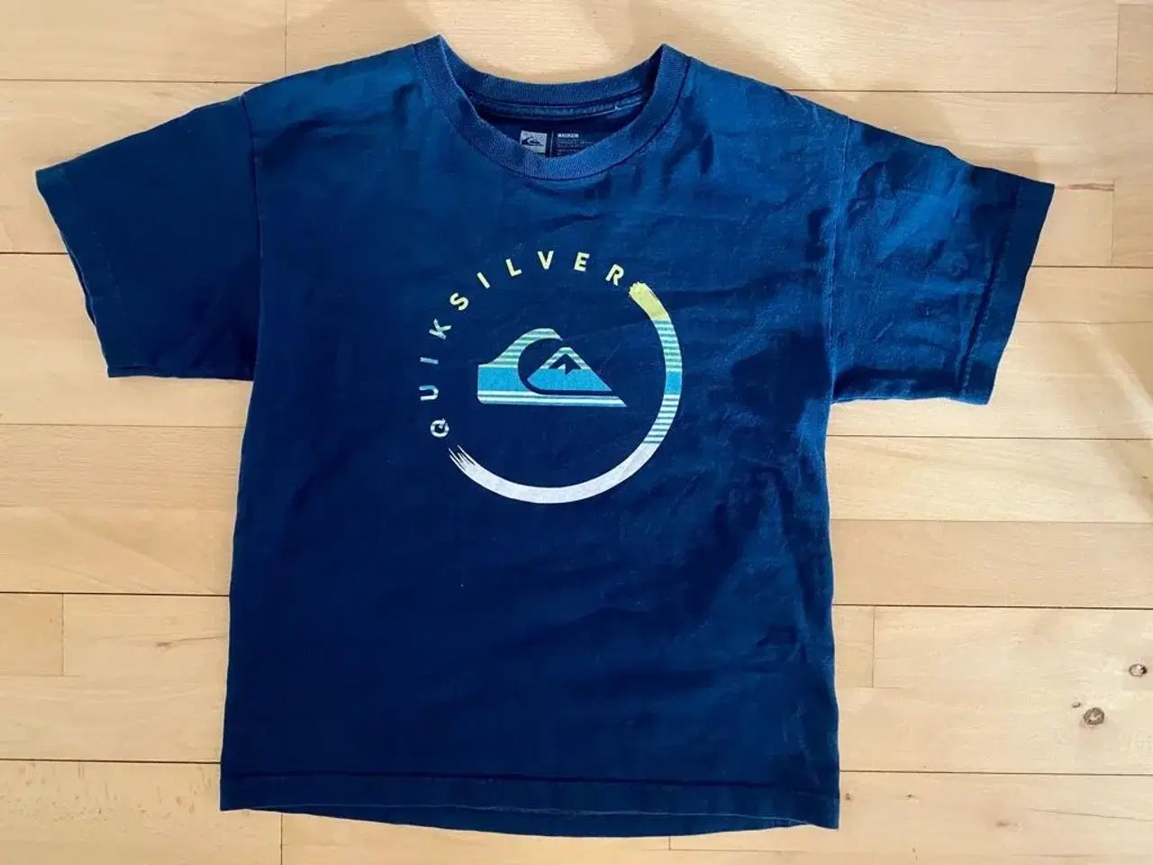 Billede 1 - QuickSilver T-Shirt Str. 164 (14 år)