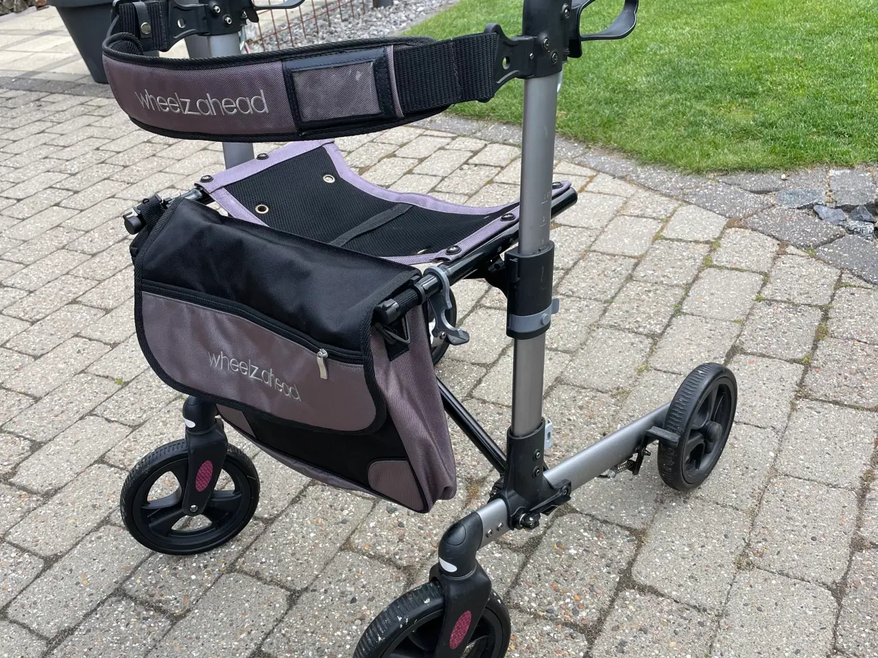Billede 4 - Rollator Weehlzahed