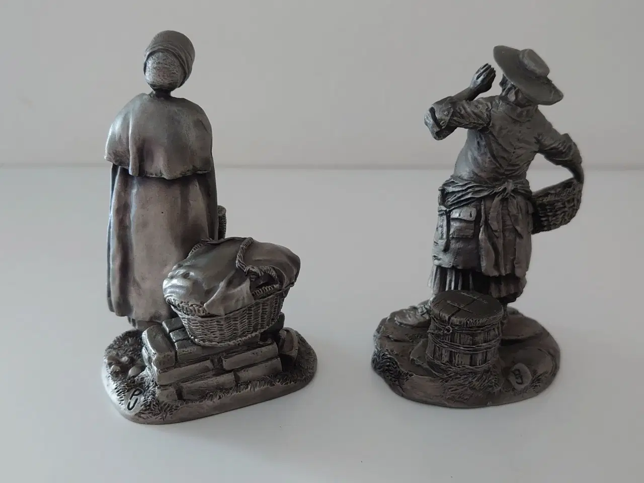 Billede 2 - 2 tinfigurer fra "Fine Pewter JP 1977 , engelske.