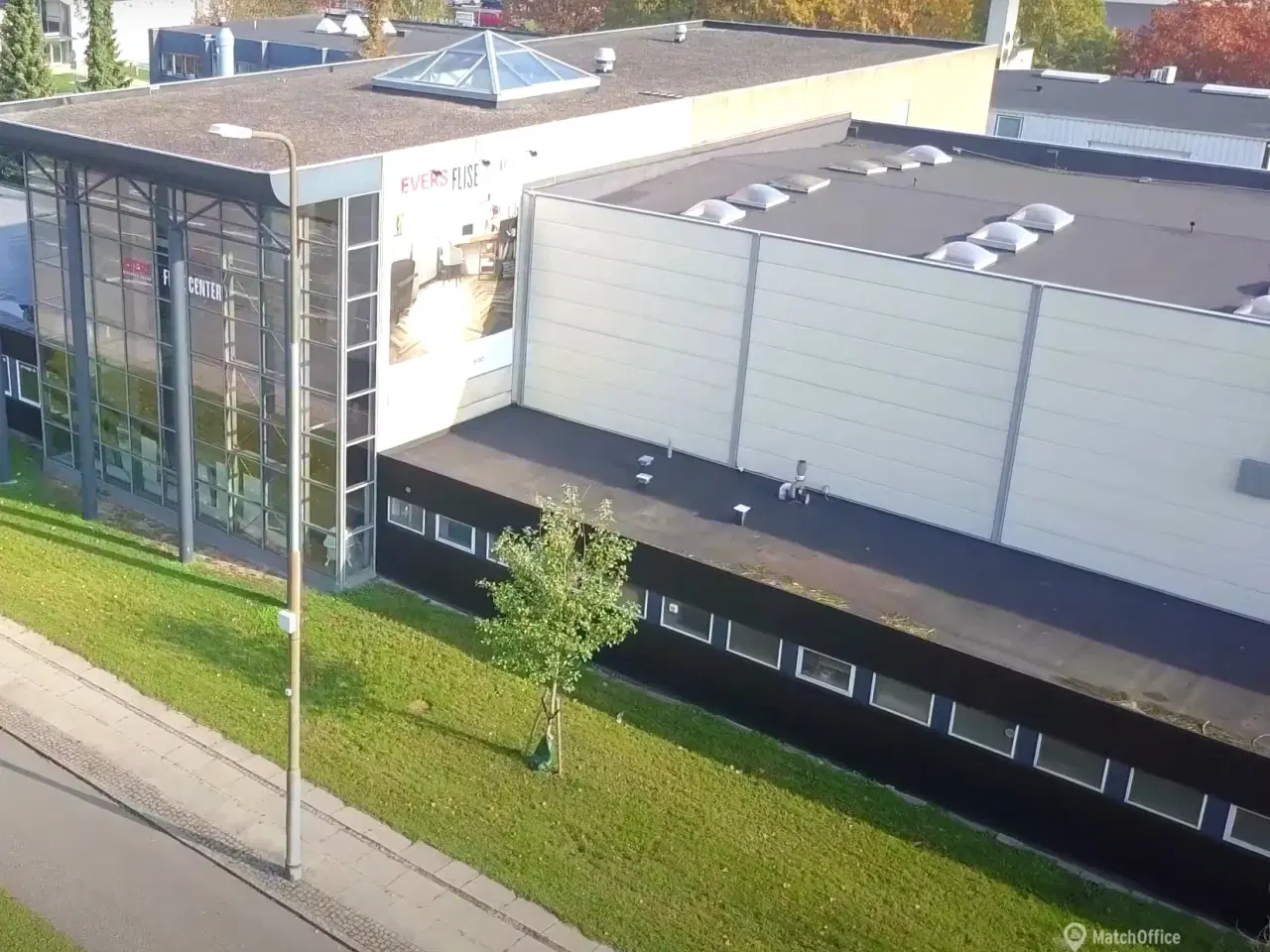 Billede 3 - Attraktivt erhvervslejemål – 1.722 m² fordelt på to etager