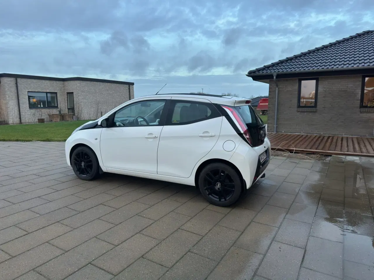 Billede 7 - Toyota Aygo 1,0 VVT-i x-wave Sky