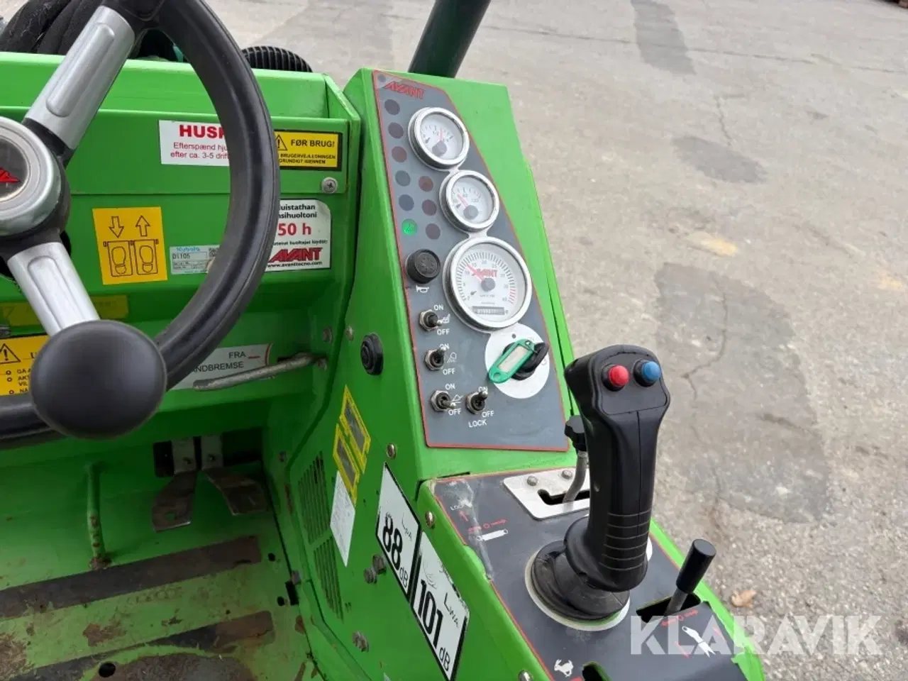 Billede 12 - Minilæsser Avant R28 Staldkat med udskud