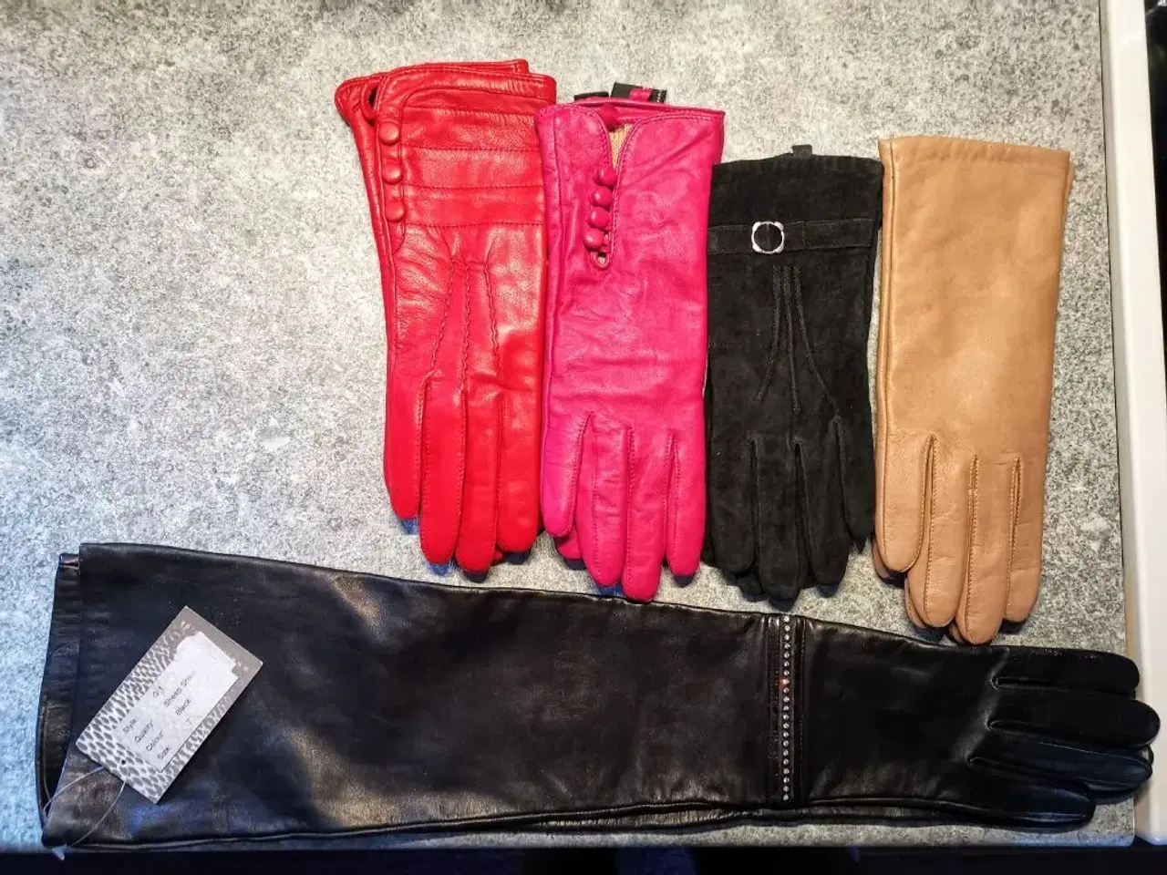 Billede 1 - Læder handsker sælges