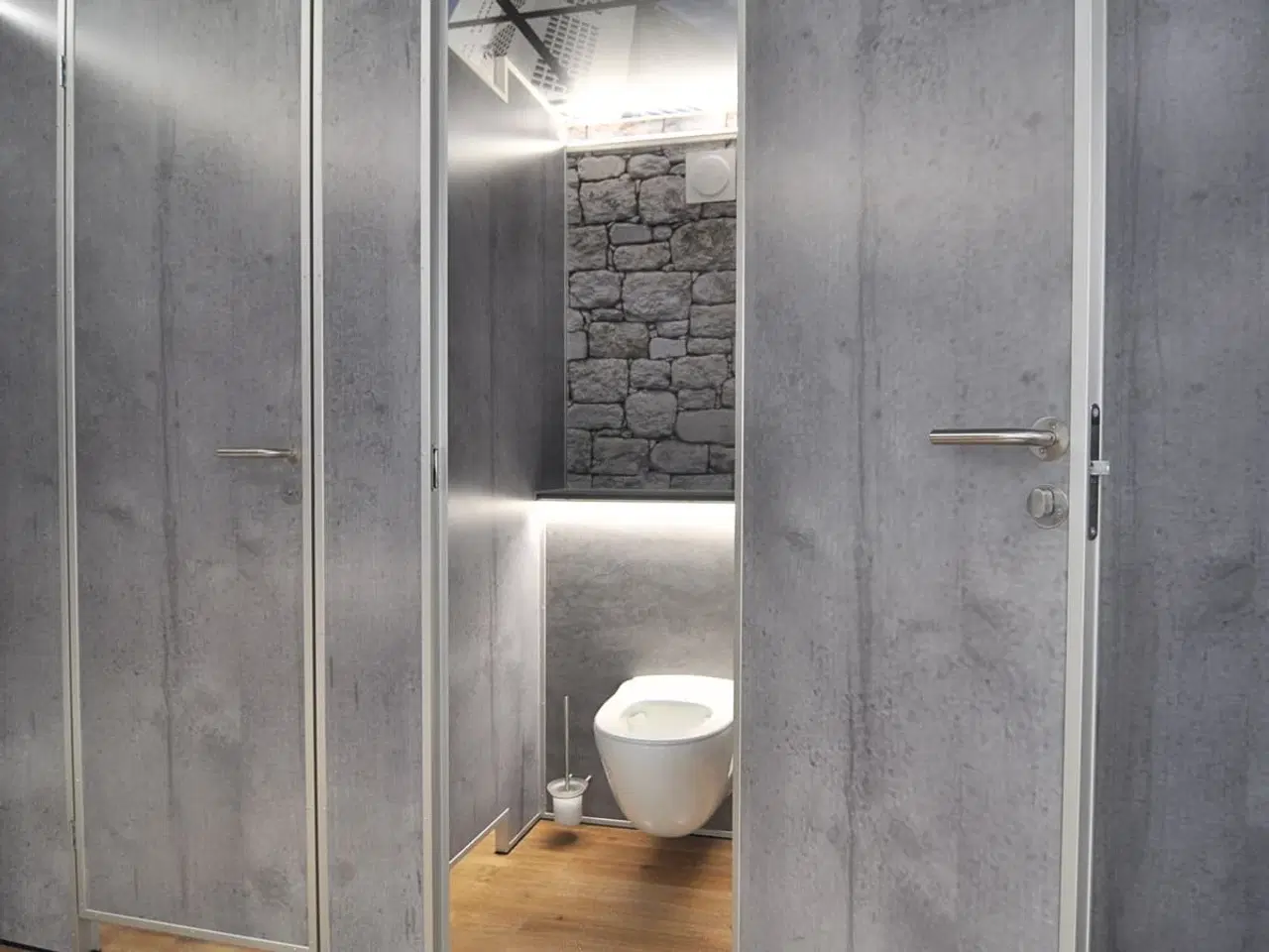 Billede 15 - 730 VIP toiletvogn 3-1-3