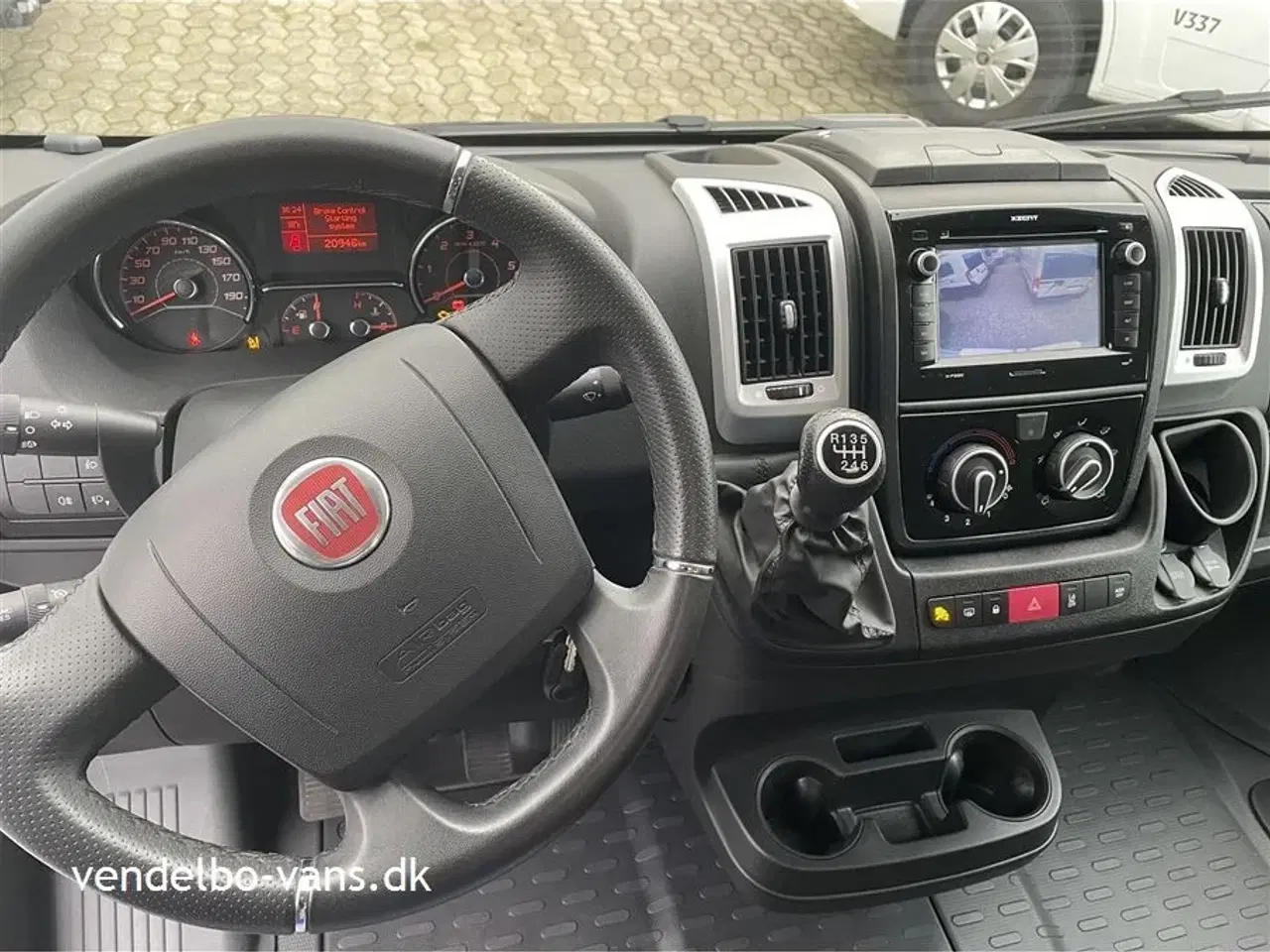 Billede 3 - 2020 - SunLight VAN V66   Enkeltsenge over garagen - kun 6,6 m lang