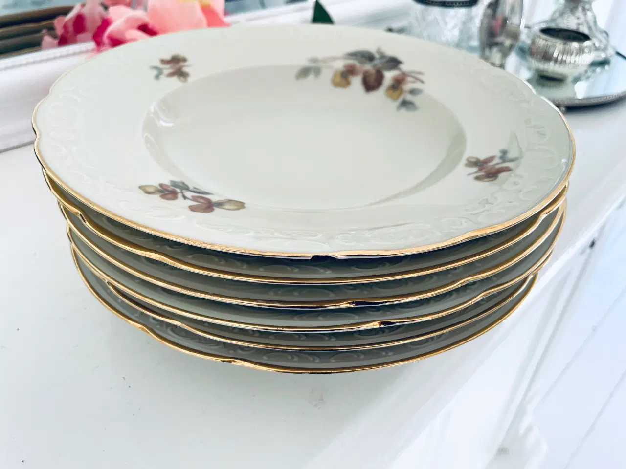 Billede 1 - Vintage dybe tallerkner 6 stk med patina 