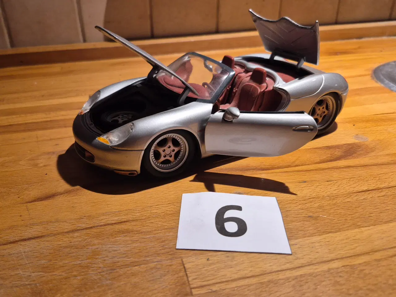 Billede 7 - 3 stk. modelbiler bl.a. 1 Jaguar