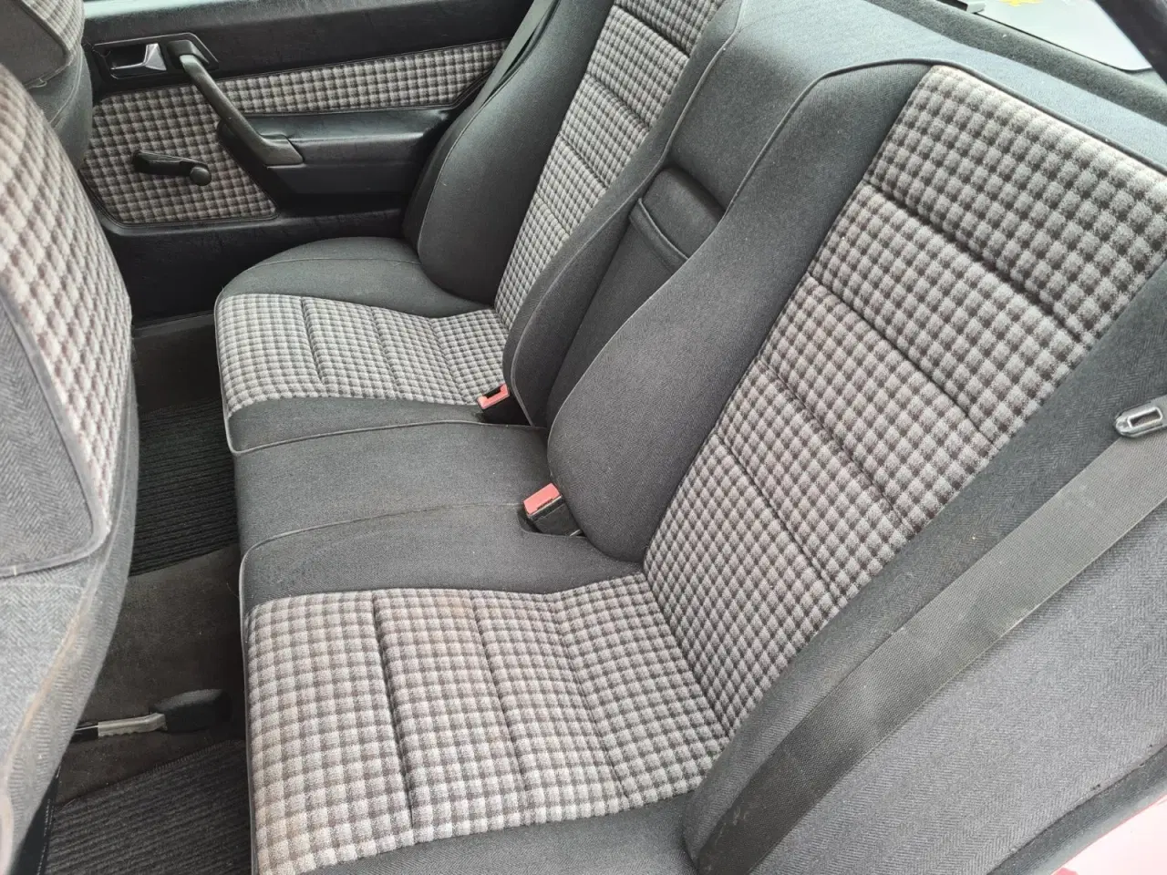 Billede 11 - Mercedes 190 E 2,0 aut.