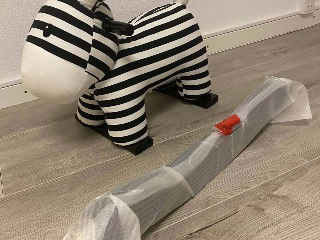 Billede 1 - Gyngehest baby zebra