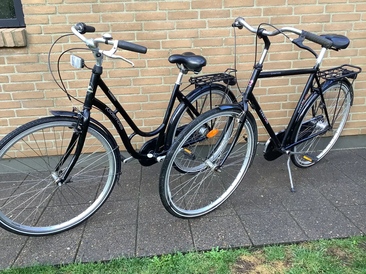 Billede 1 - Cykler dame og herre  samlet pris. 