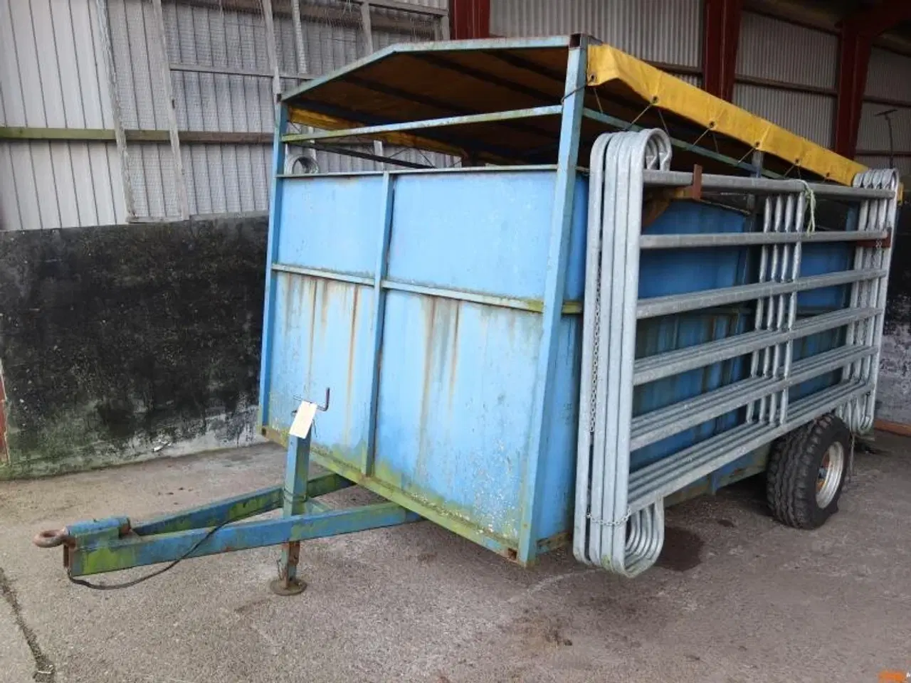 Billede 1 - KREATURVOGN / DY