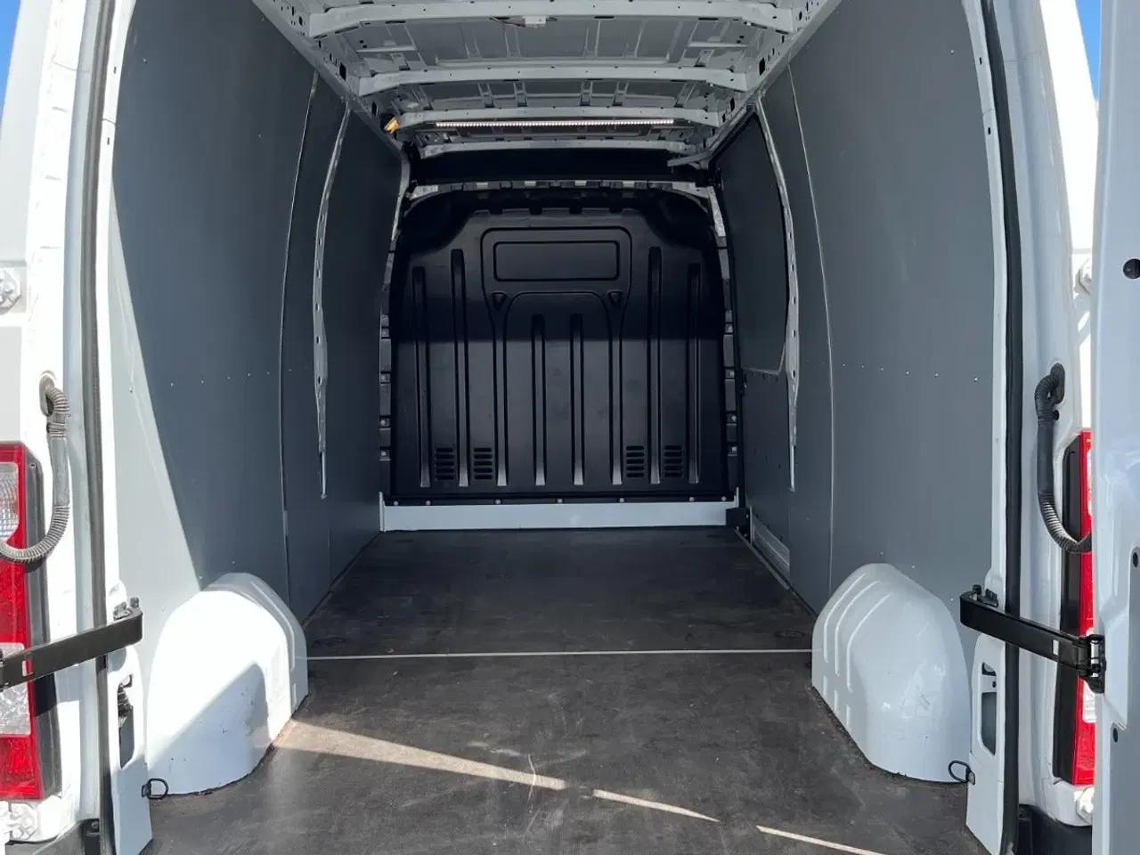 Billede 6 - Renault Master IV T35 2,3 dCi 150 L3H2 Kassevogn Tekno