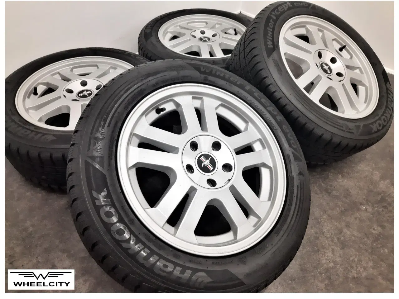 Billede 1 - 5x114,3 17" ET45 Ford Mustang GT vintersæt