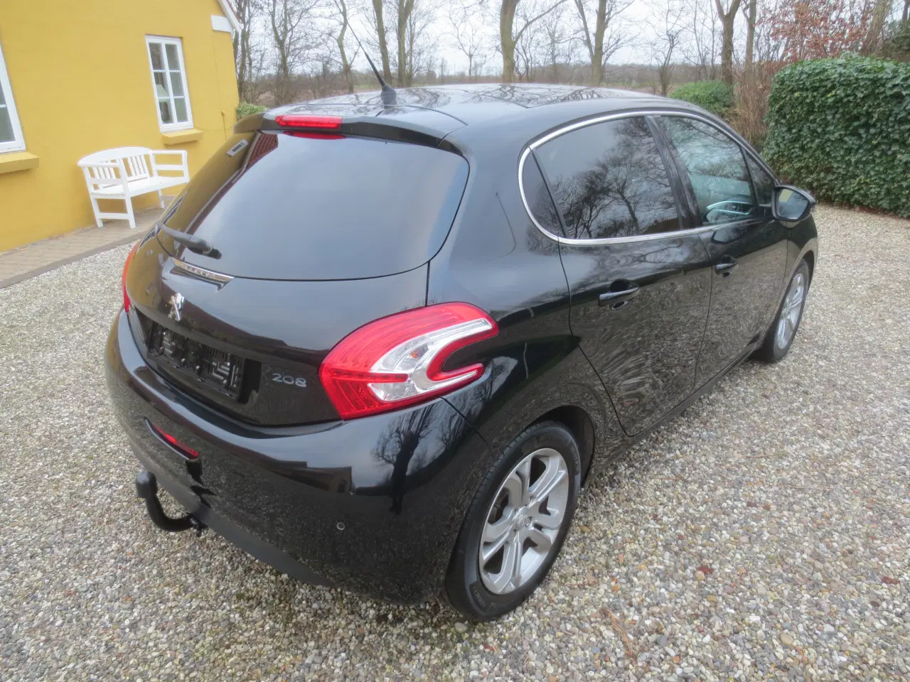 Billede 6 - Meget fin Peugeot 208 1.2 i År 2015.