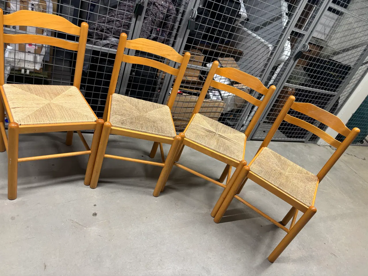 Billede 3 - 3 træstole med flettet sæde 