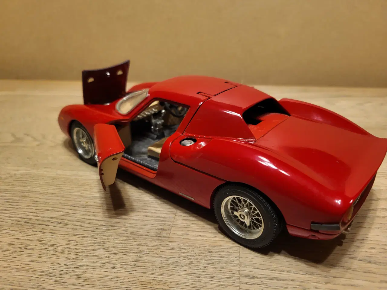 Billede 8 - Modelbil, Ferrari 250 Le 1965, skala 1/18