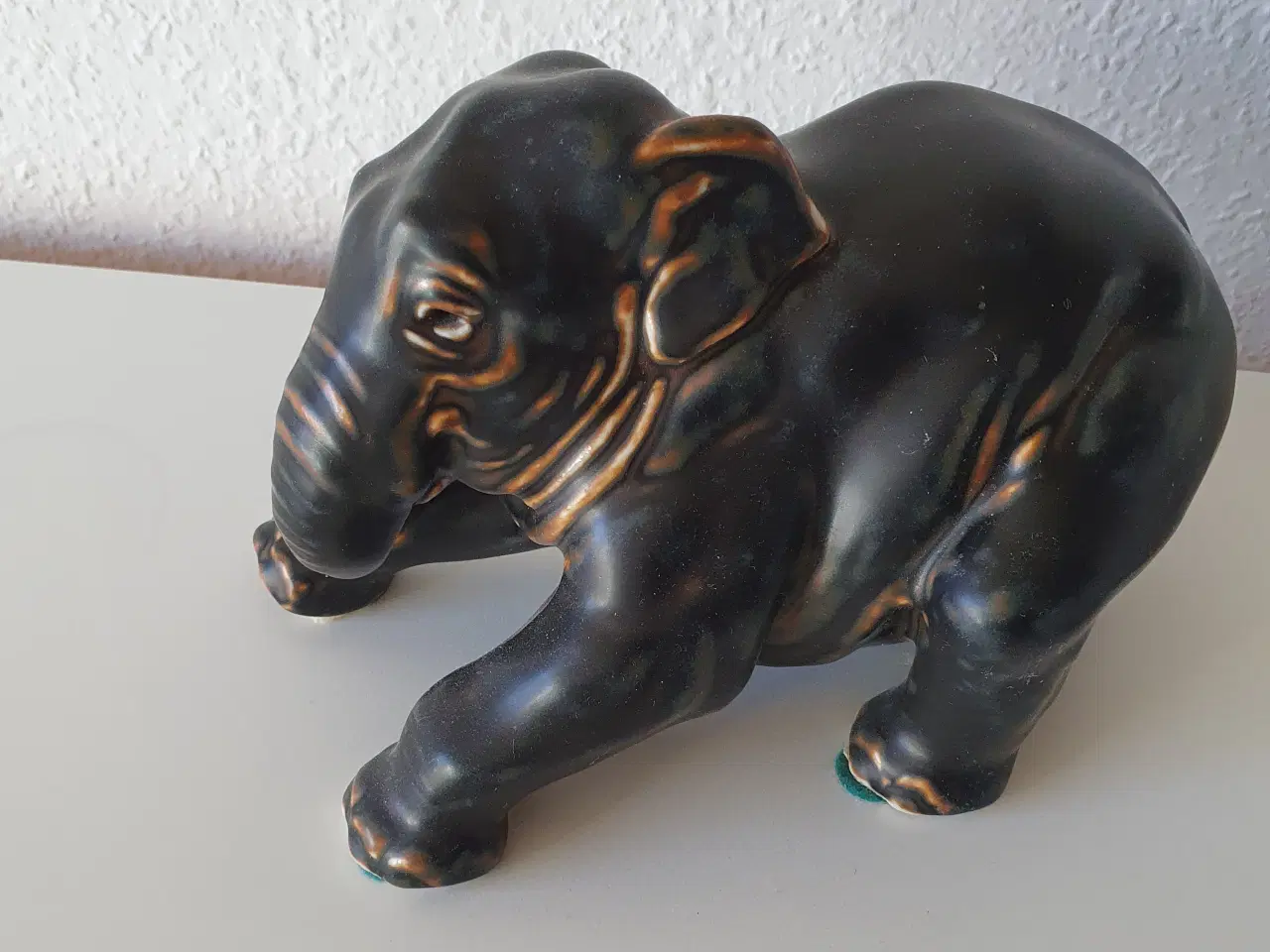 Billede 1 - Royal Copenhagen  - Liggende elefant 