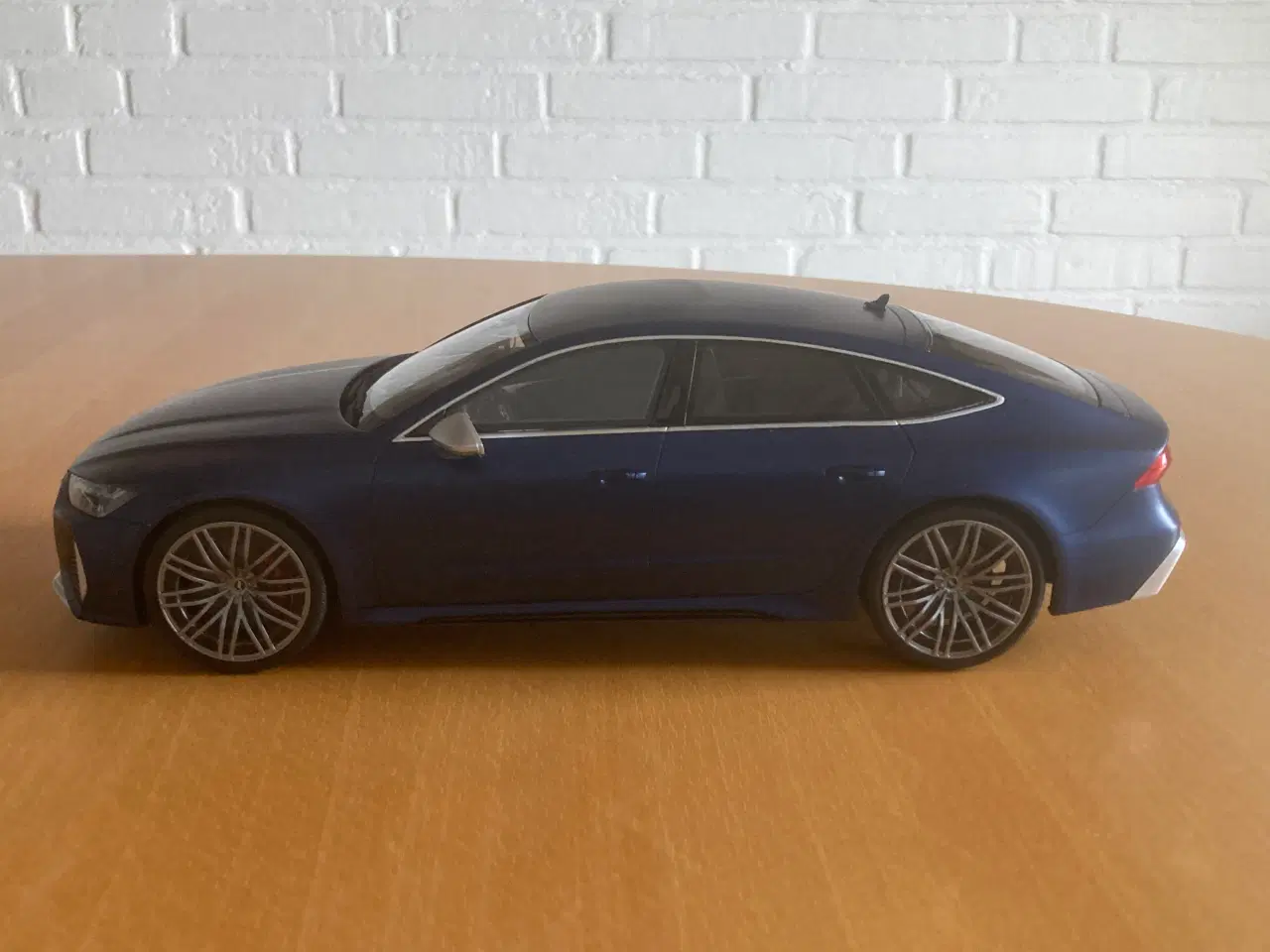 Billede 2 - Audi RS7 1:18