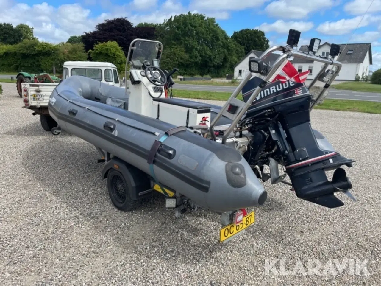 Billede 2 - Rip båd med styrepult og trailer Avon W530