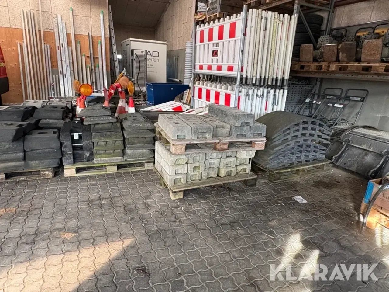 Billede 5 - Trafikafspærrings Lot