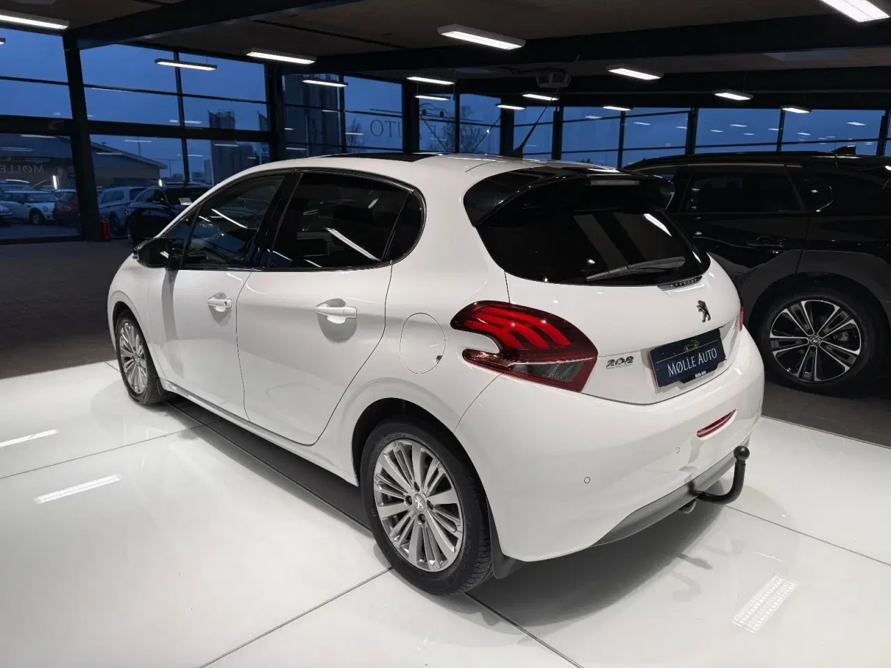 Billede 4 - Peugeot 208 1,6 BlueHDi 100 Allure Sky