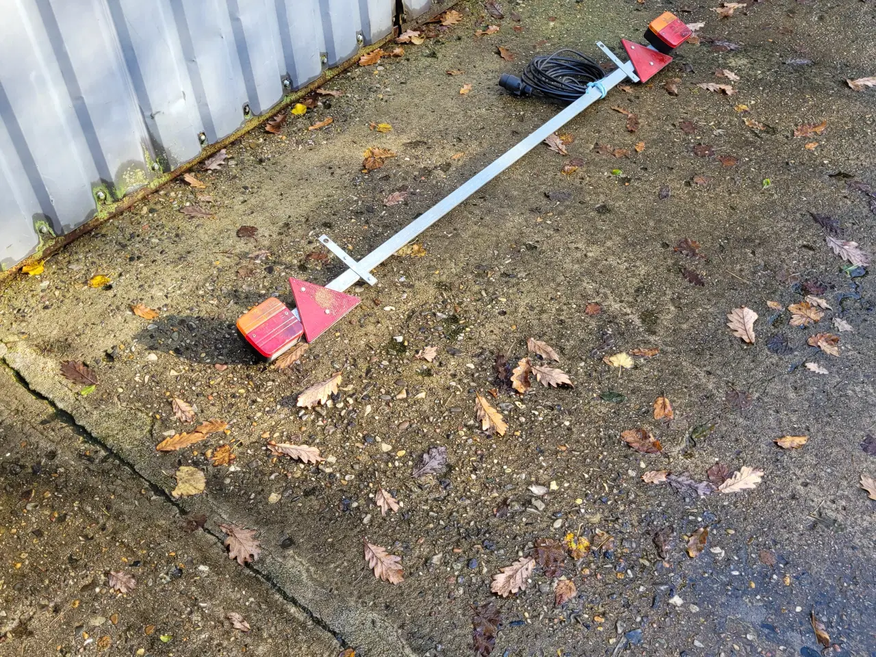 Billede 3 - Lygtebom til trailer eller cykelholder