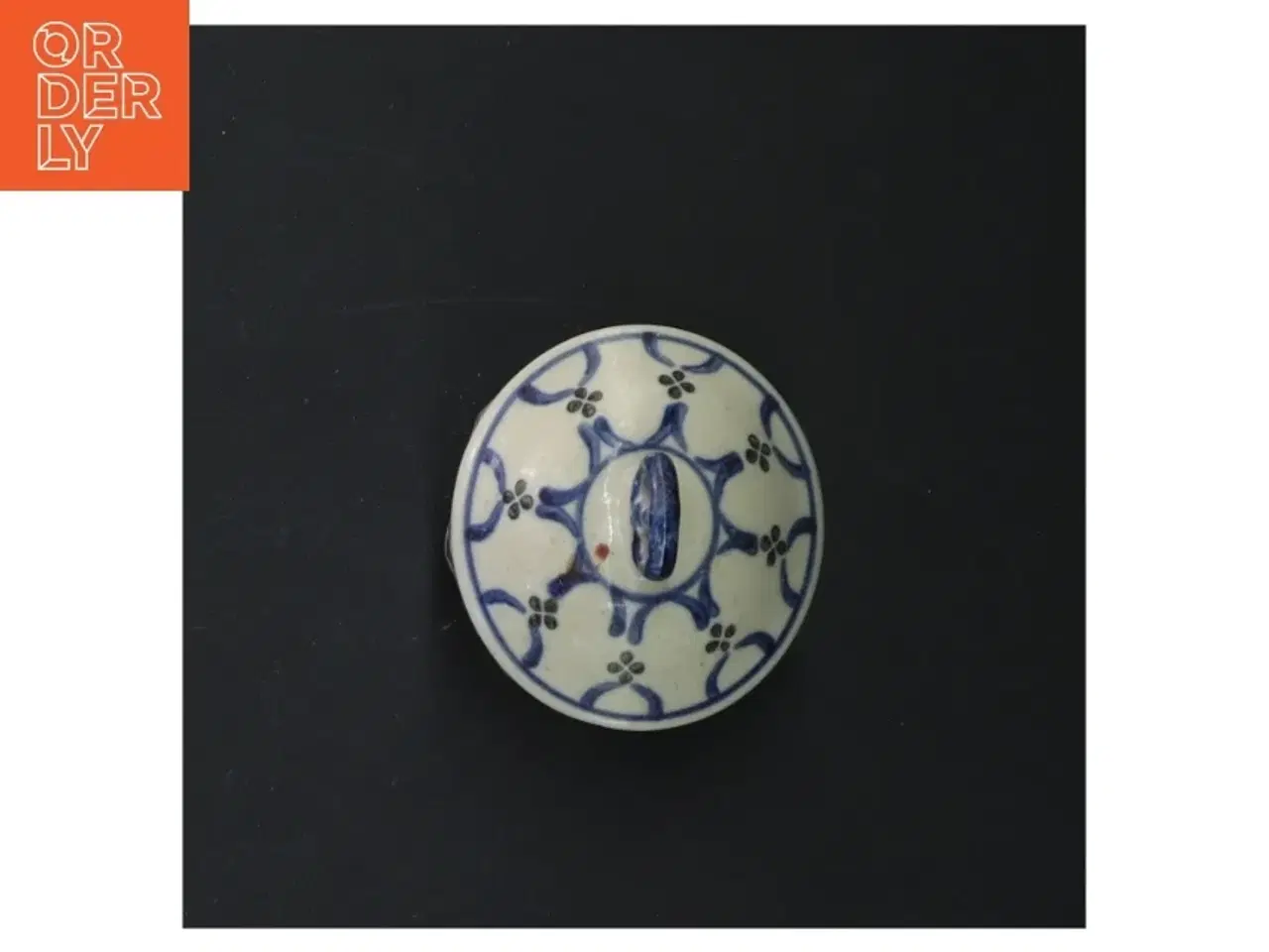Billede 4 - Porcelænsbeholder med låg (str. Ø 7 cm)