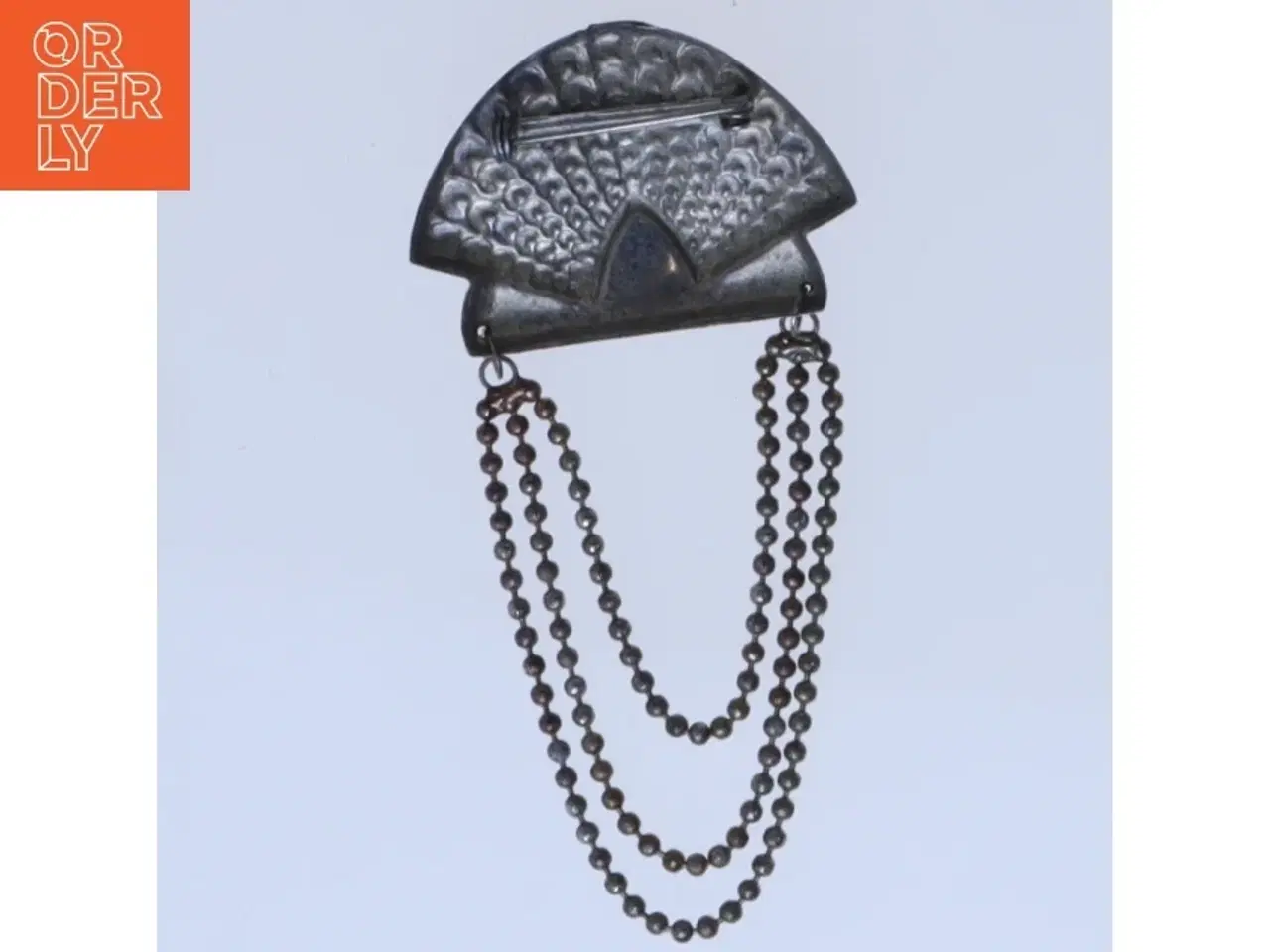 Billede 2 - Antik broche med kæder (str. 3x3,5 cm)