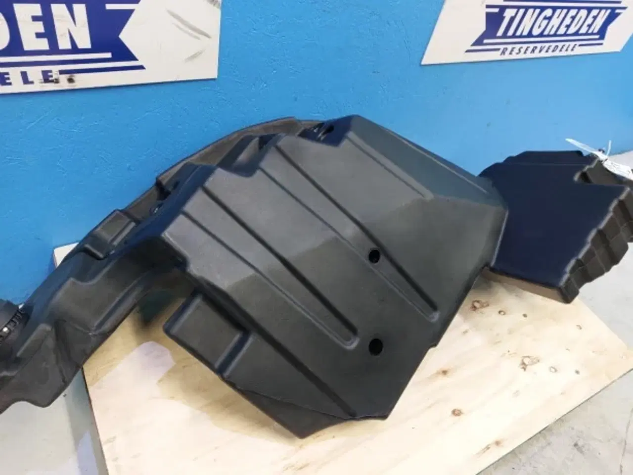 Billede 2 - John Deere 4320 Dieseltank LVA20259