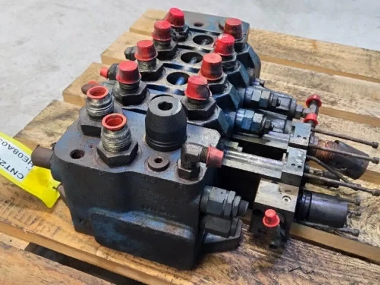 Billede 4 - Bobcat T2556 Hydraulikventil 88298.5