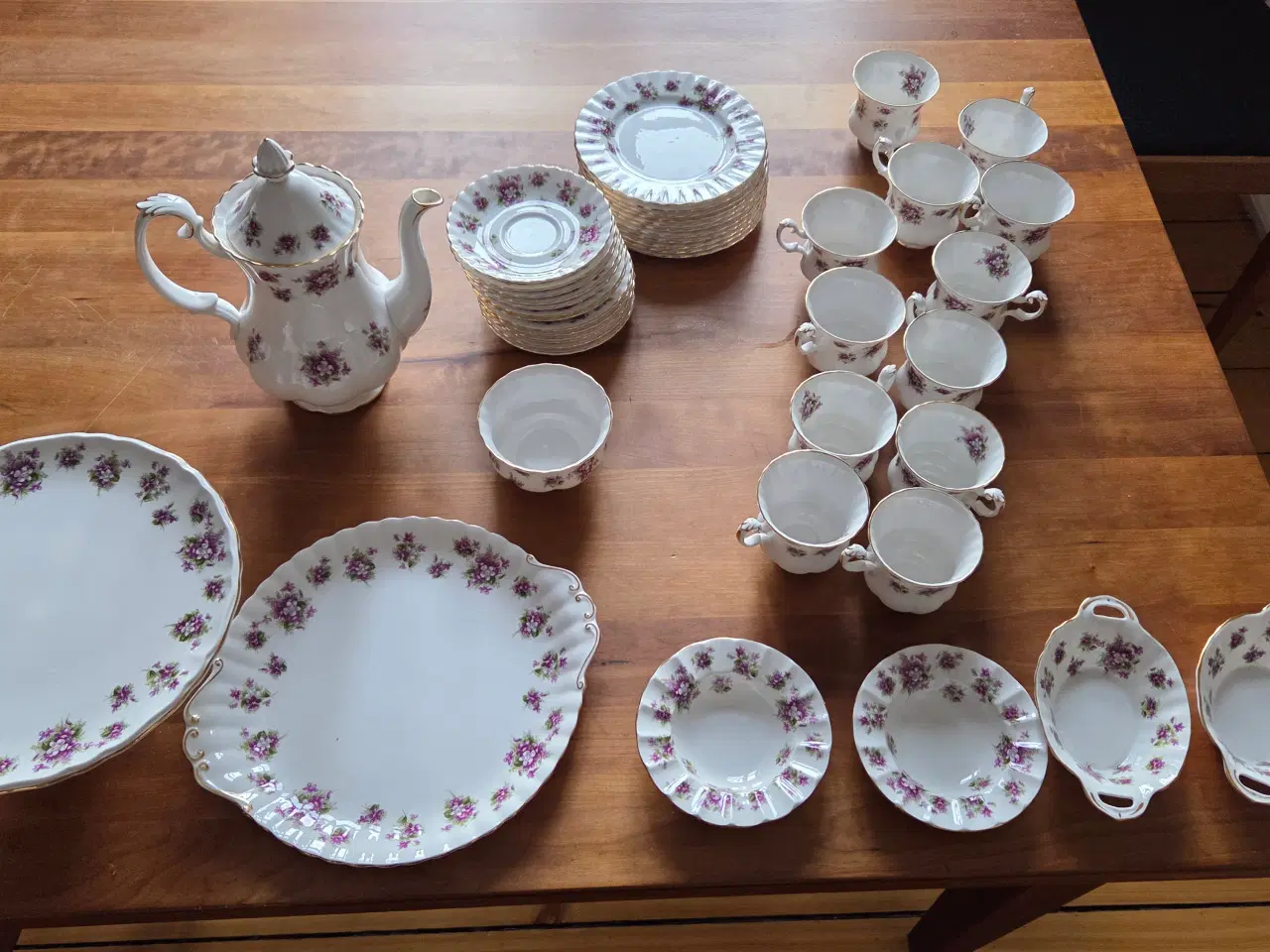 Billede 3 - Engelsk kaffestel: Royal Albert - Sweet Violets