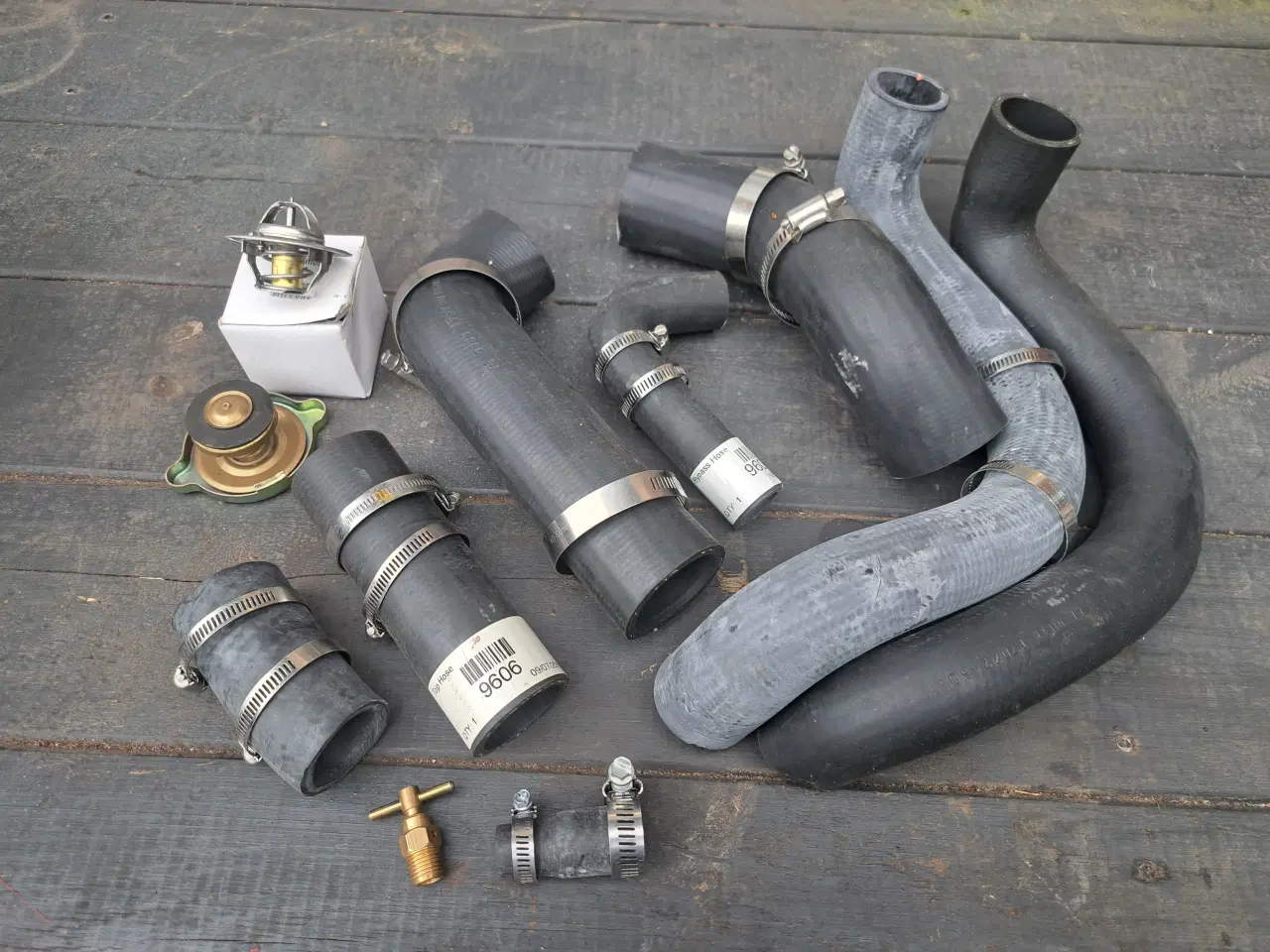 Billede 2 - Nye kølerslanger mm. Fordson Dexta benzin