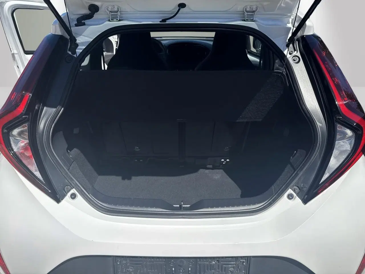 Billede 10 - Toyota Aygo X 1,0 VVT-I Active 72HK 5d Aut.