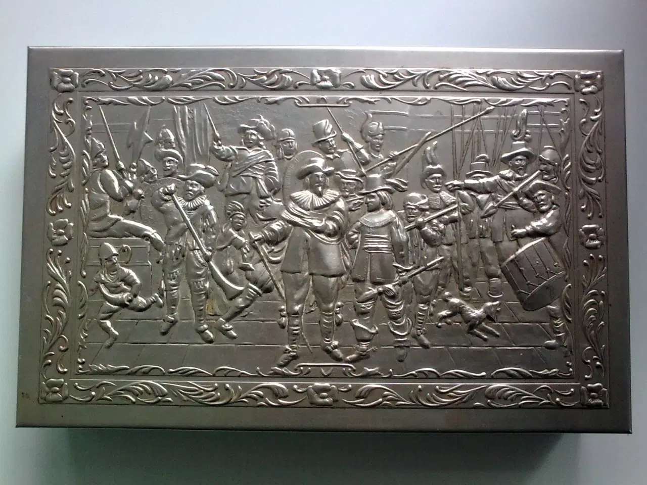 Billede 9 - Kongens krig på konfekt æske skrin