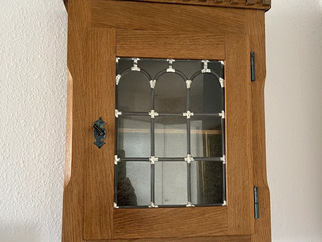 Billede 1 - Tobaksskab i egetræ